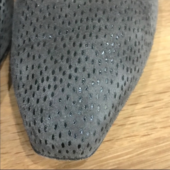 Salvatore Ferragamo Gray Suede Pumps - Picture 5 of 8